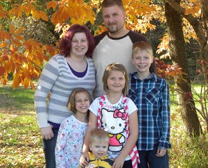 Jami and her husband Josh with their children Kaylinn, Syerah, Austin, and Oliver; photo courtesy of Jami Van Muyden