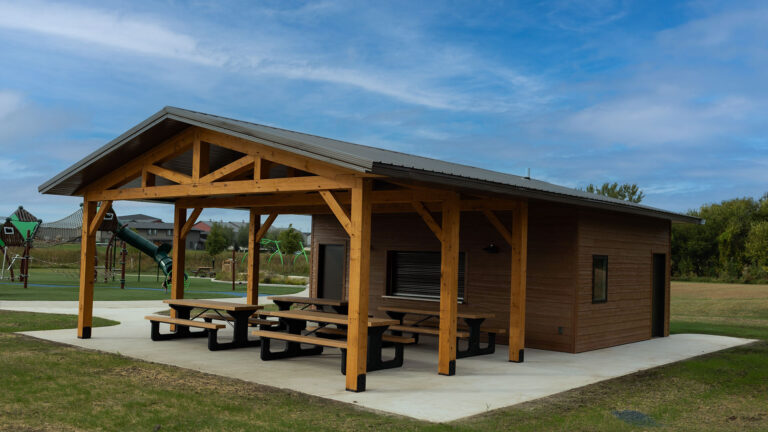 orangecity place Woudstra Family Shelter House 01 1920x1080 1 768x432